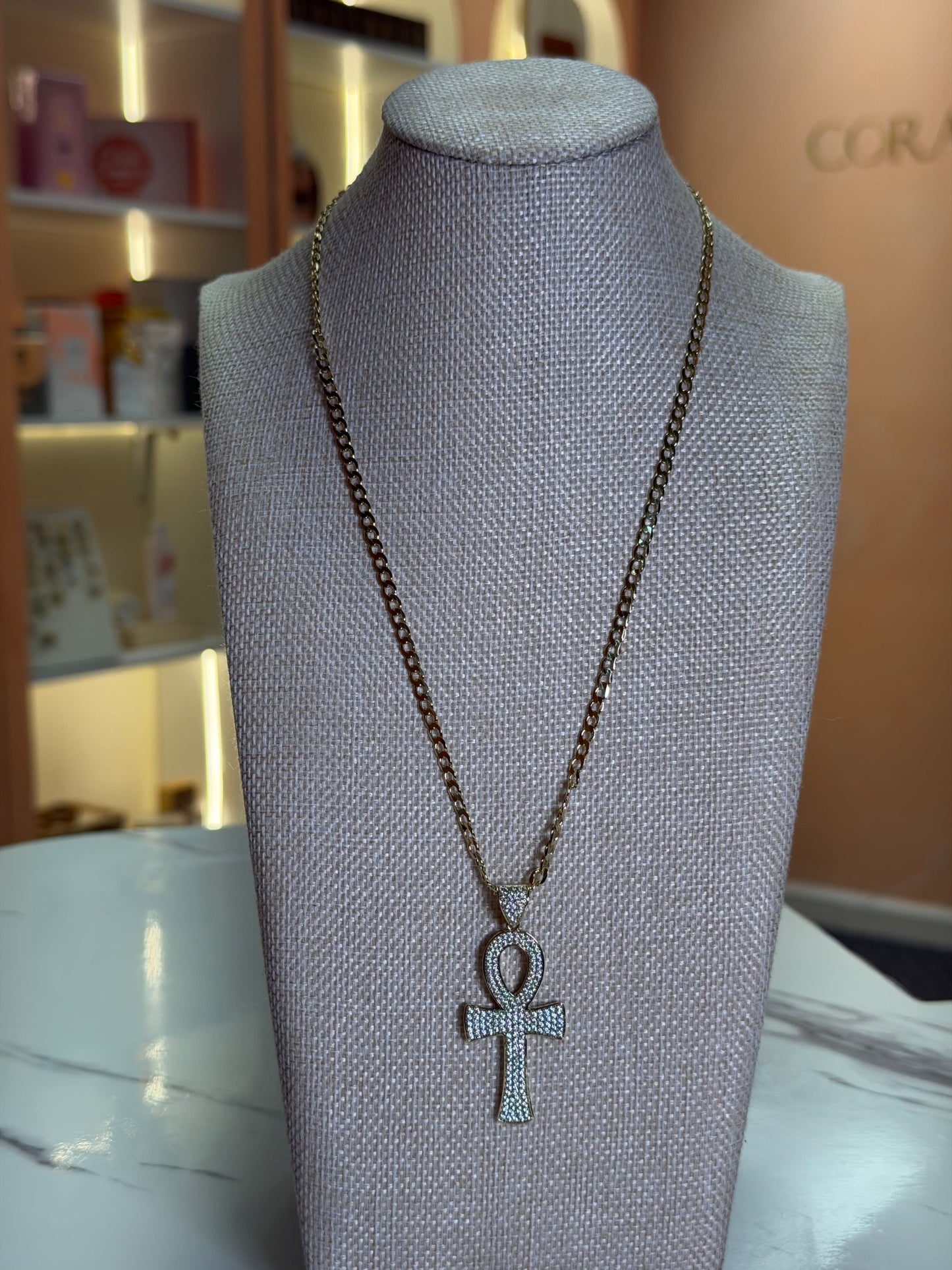 Men chain cruz